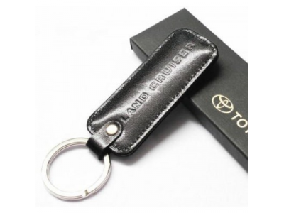Брелок Toyota Land Cruiser Key Pendant, Black, артикул OT1100806T